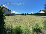 Terrain à MARINGUES