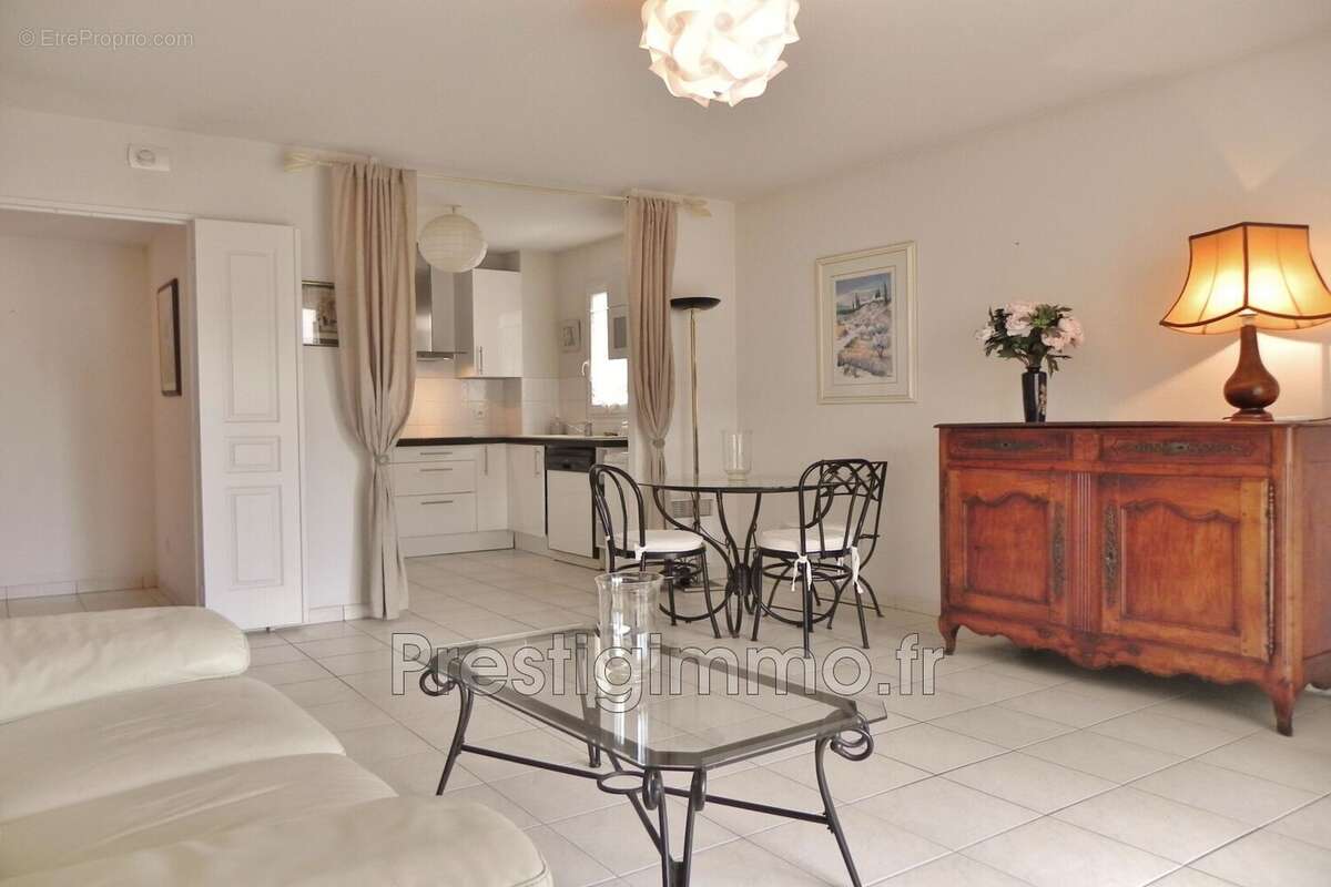 Appartement 70 m² à Mandelieu-La-Napoule  - photo 6