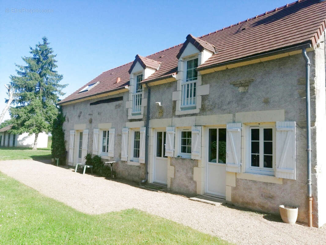 Maison à MAGNY-COURS