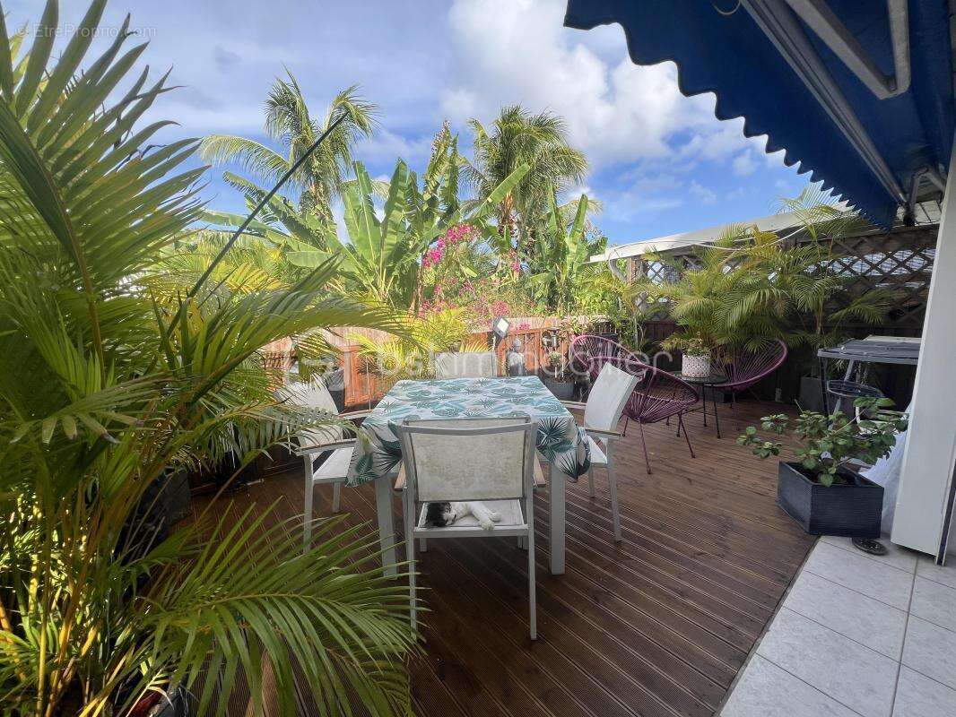 Appartement t2 route touristique pres d anse des rochers - photo 3