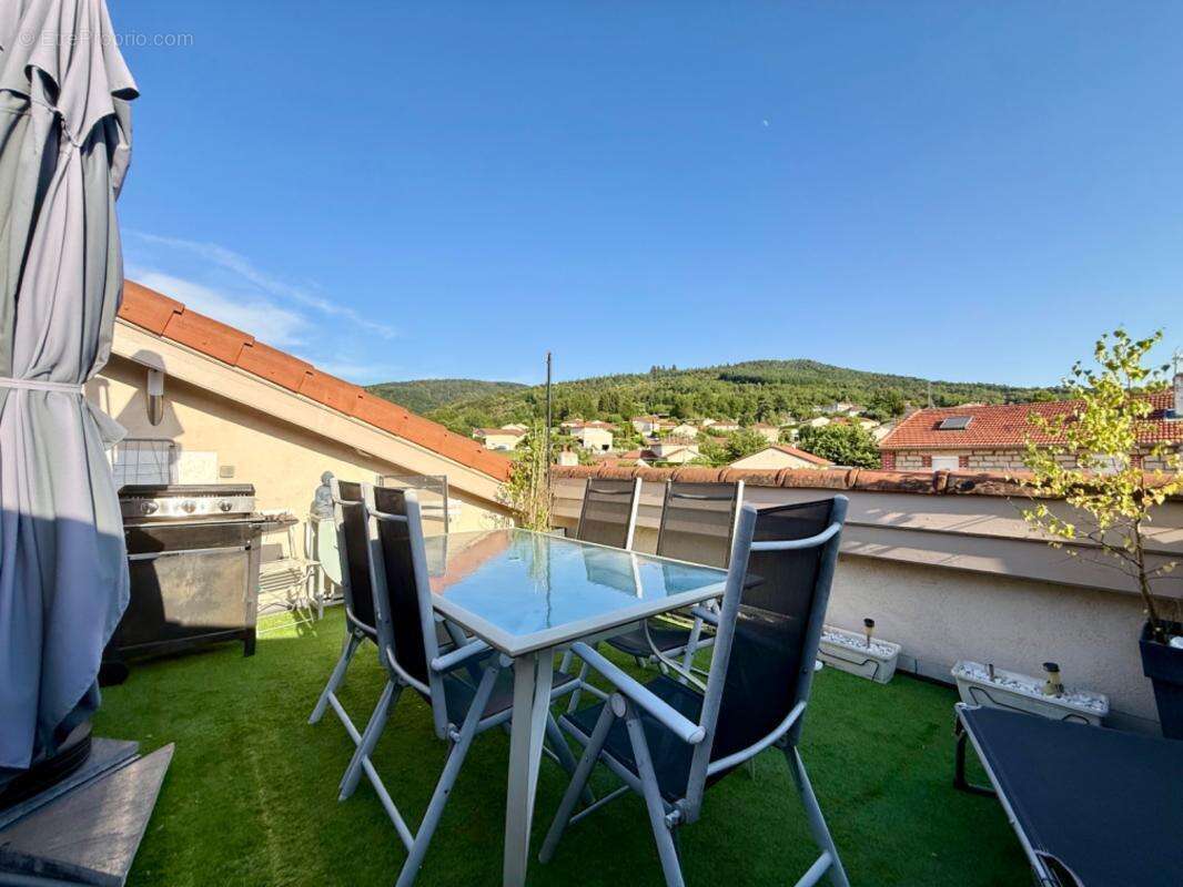 Appartement à vendre 5 pièces LE CHAMBON FEUGEROLLES (42) - photo 10