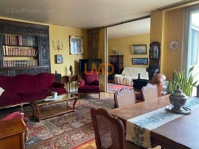 Appartement à PARIS-12E