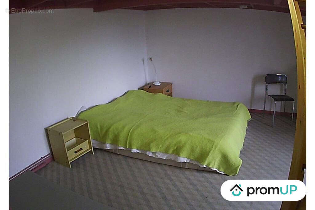 Maison à SAINT-CHRISTOLY-DE-BLAYE