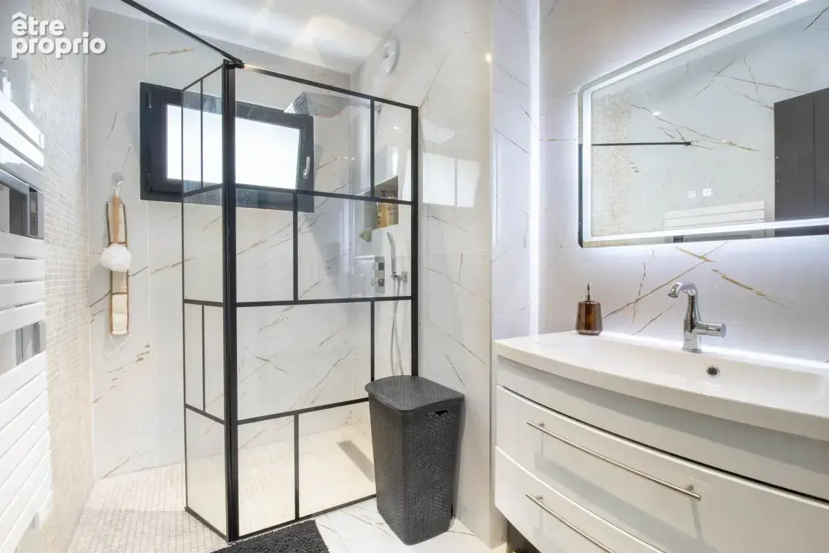 Maison Contemporaine 220 m² 5 Chambres - photo 5