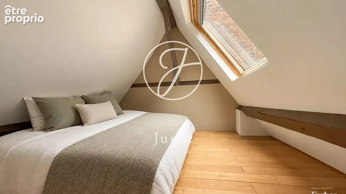 Lille – VIEUX LILLE – Maison de caractère - 64,14 m² habitables - 75,80m² au sol - Mezzanine - photo 5