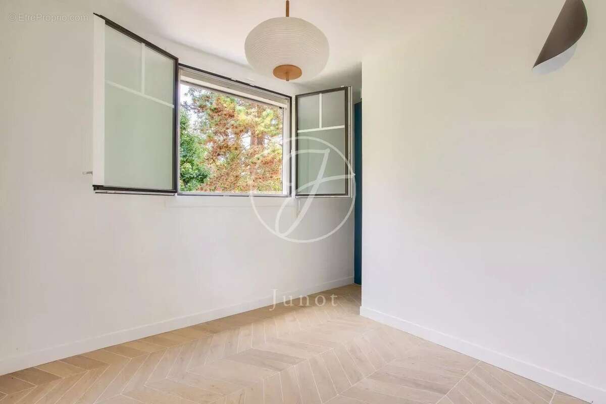 Maison à LE VESINET