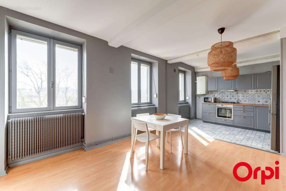 Appartement à CALUIRE-ET-CUIRE