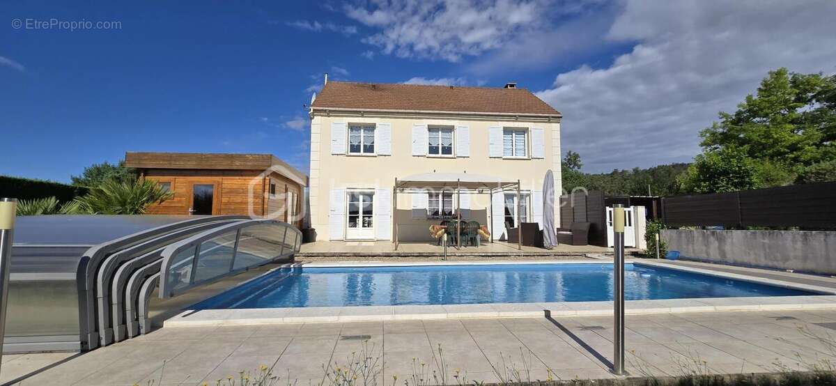 Maison à LA FERTE-ALAIS