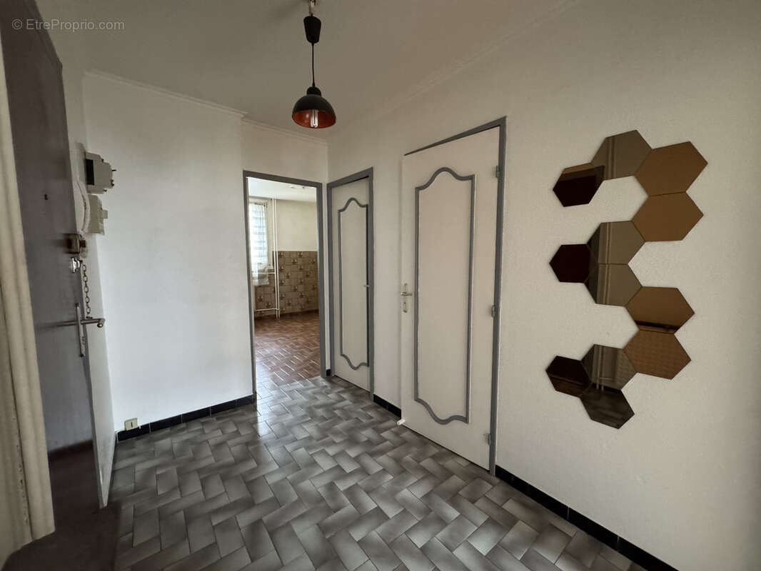 Appartement à SAINT-ETIENNE