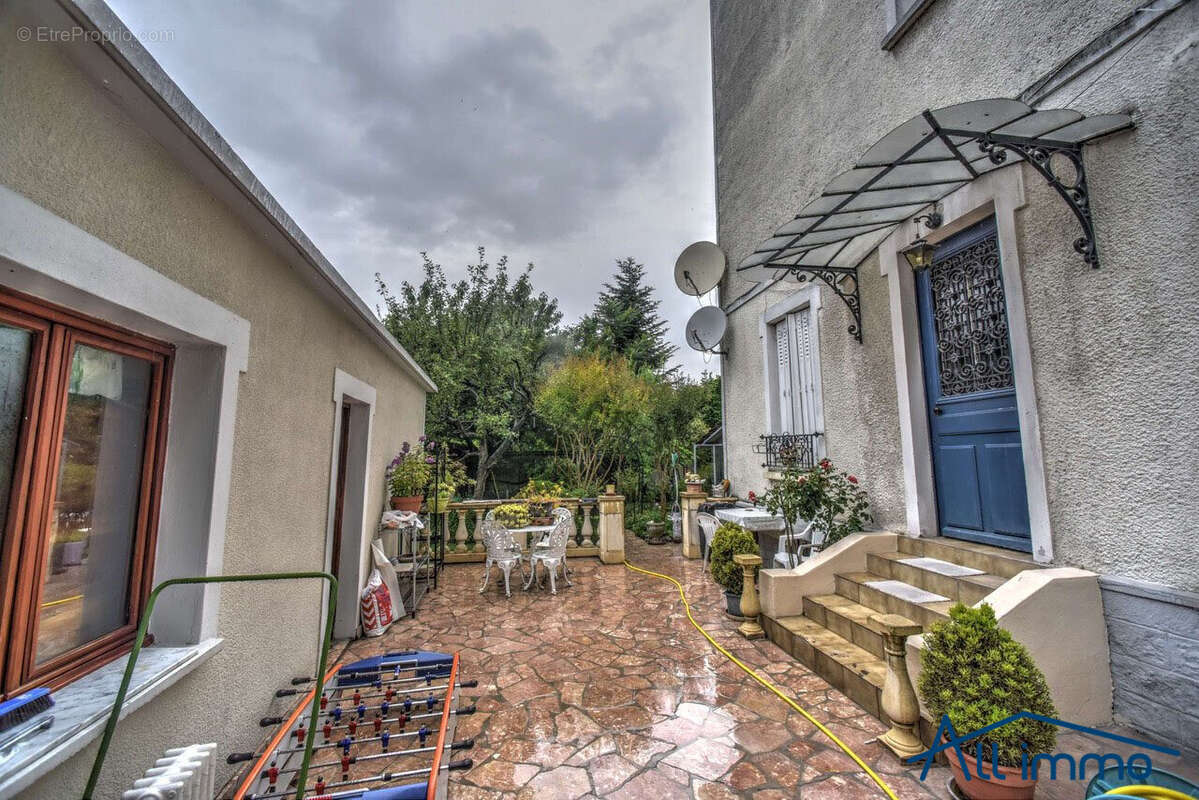 Appartement 105 m² à Saint-Maur-Des-Fosses  - photo 5
