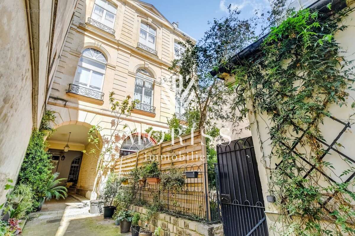 Appartement à PARIS-4E