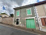 Maison à SAINT-MARTIN-DE-RIBERAC