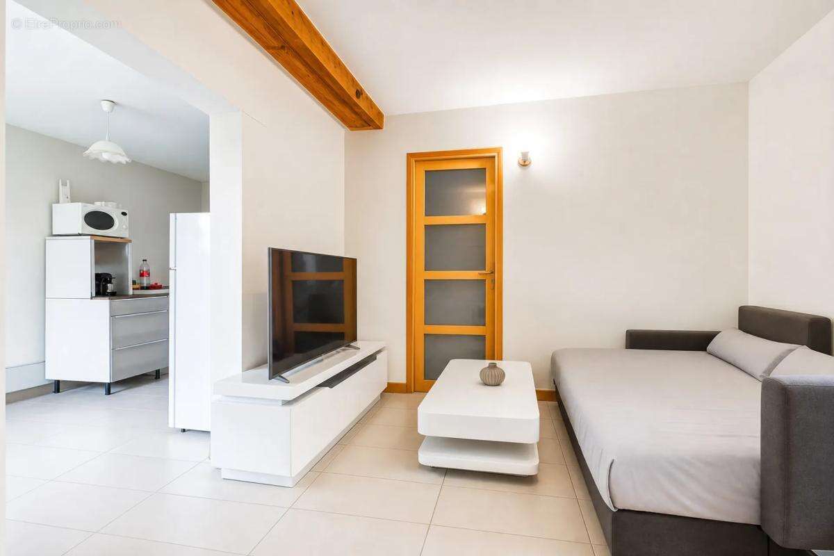 Maison et Studios à Rendement élevé à Mosnes - photo 14