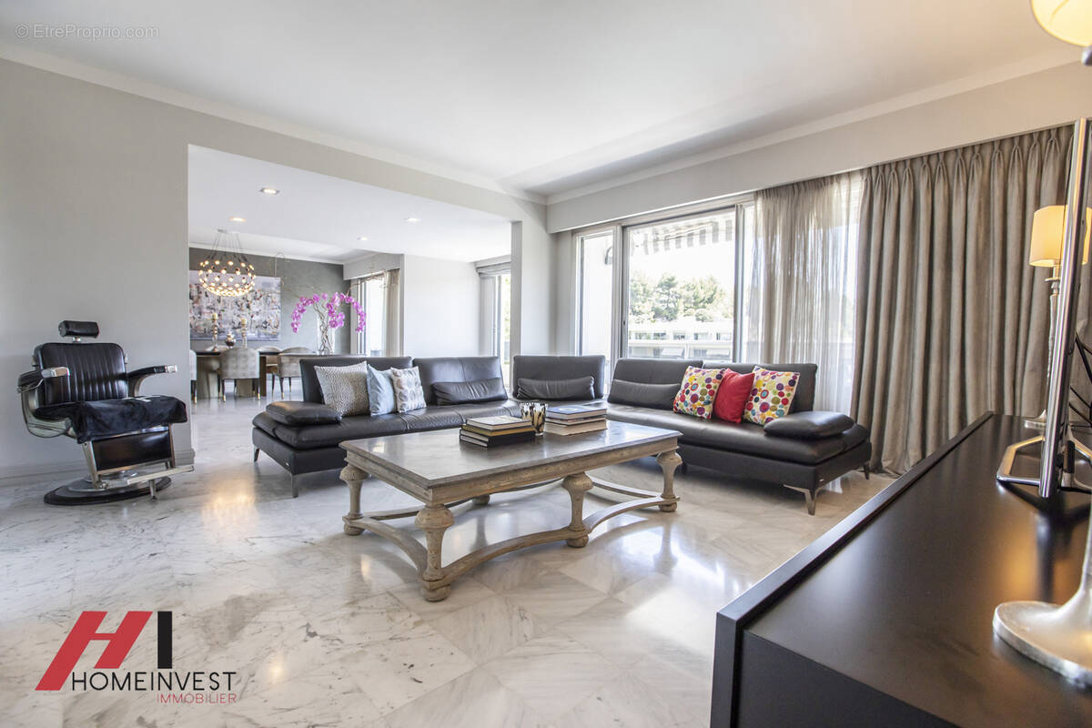 Appartement à MARSEILLE-8E