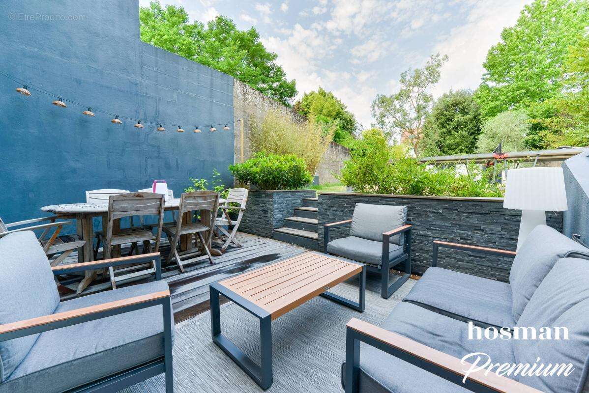 Coup de coeur ! Maison de 200 m2 (290 m2 au sol), 5 chambres, terrasse, jardin et garage - Quartier Blanche de Castille / Rond p - photo 2