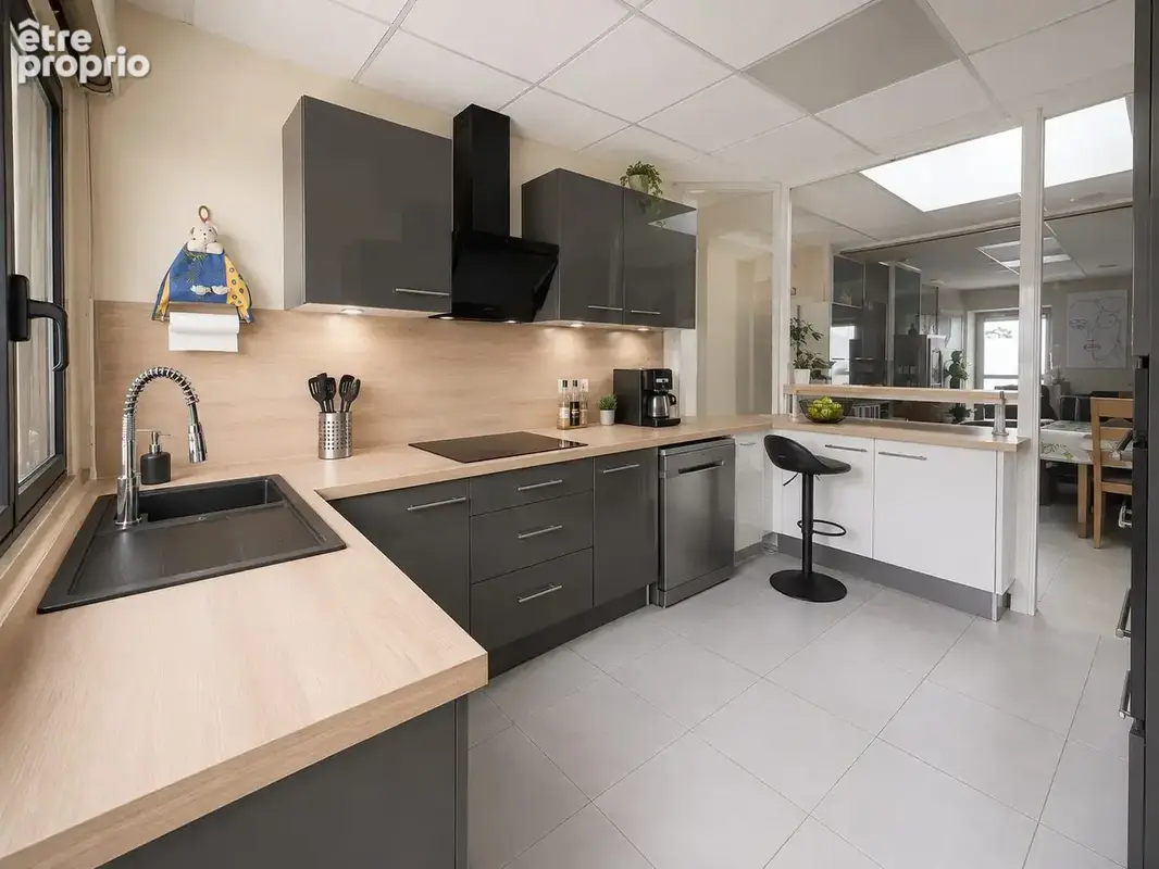 Maison 5 pièces 153 m² à vendre à Saint-Nicolas-Du-Pelem (22480) - photo 3