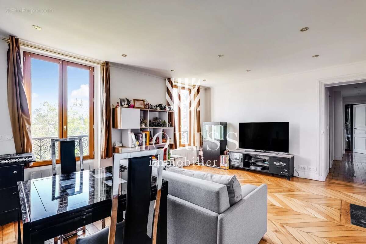 Appartement à PARIS-11E