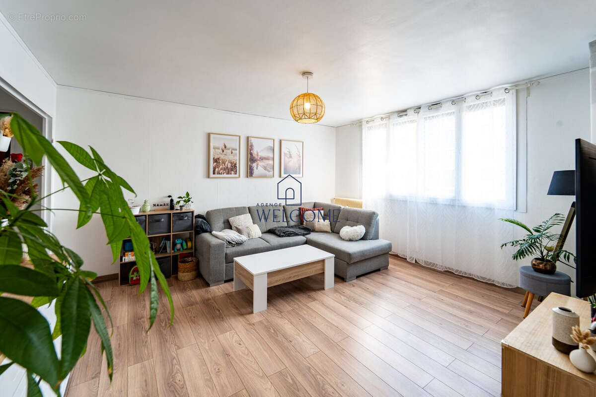 Appartement à BOURG-LES-VALENCE