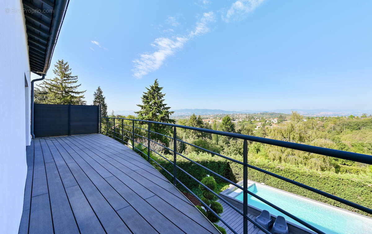 Maison à SAINT-CYR-AU-MONT-D&#039;OR