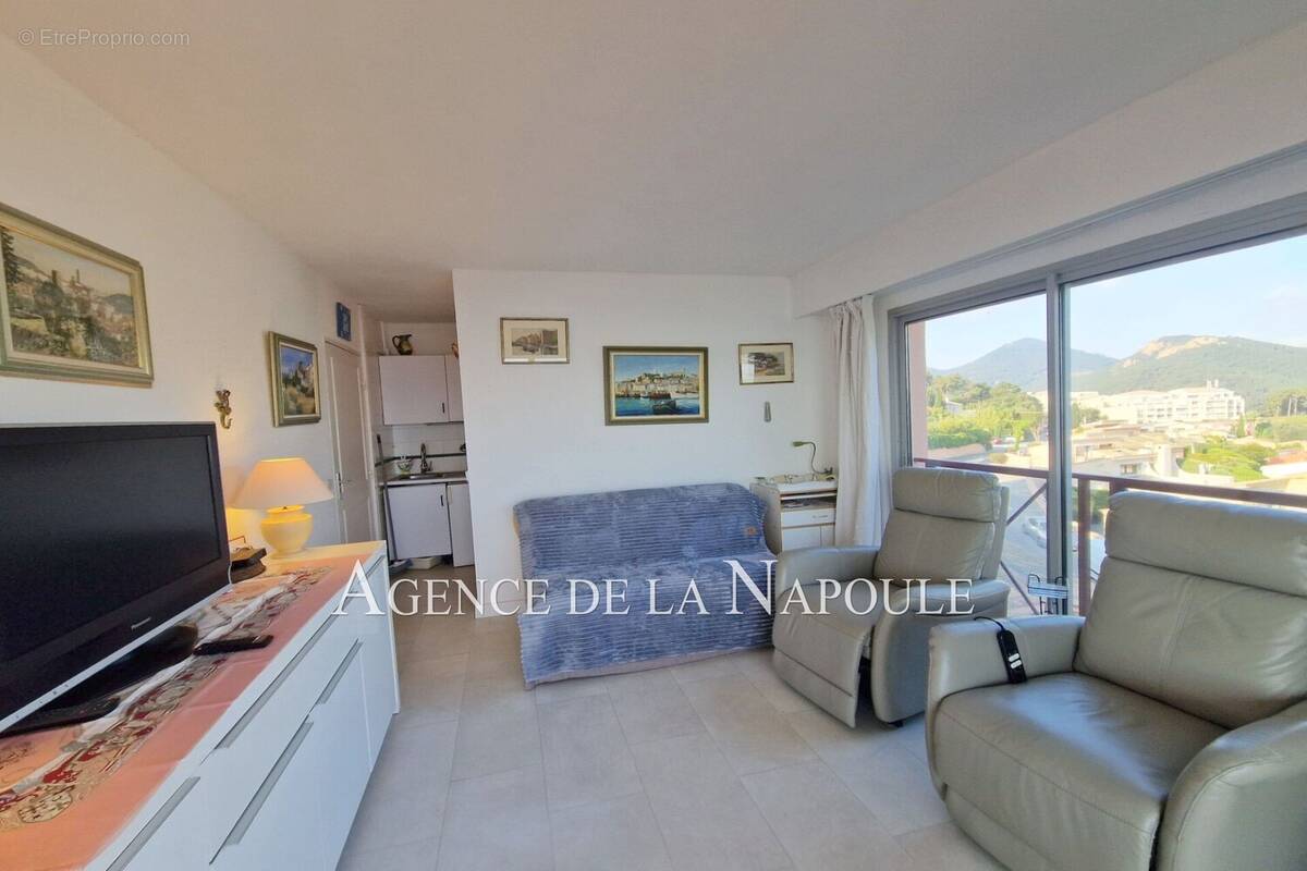 Appartement à THEOULE-SUR-MER