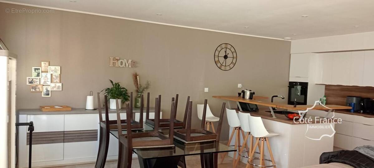 Maison à LES SALLES-DU-GARDON