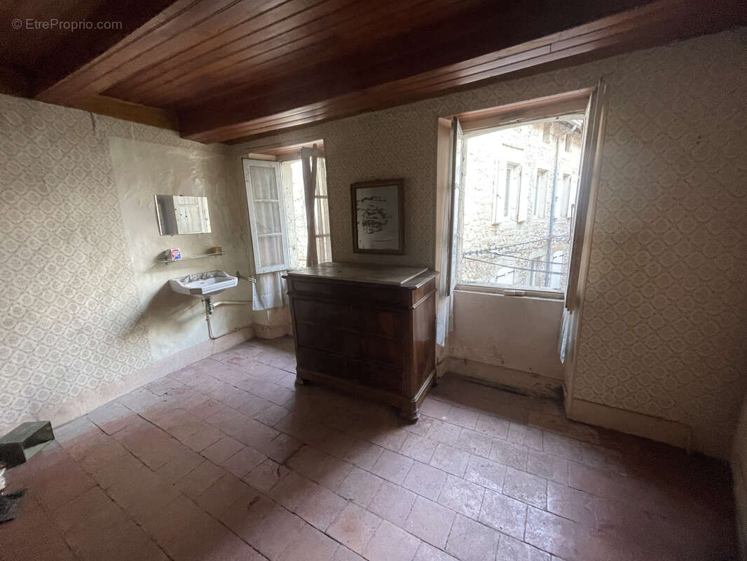 Maison à SAINT-AFFRIQUE