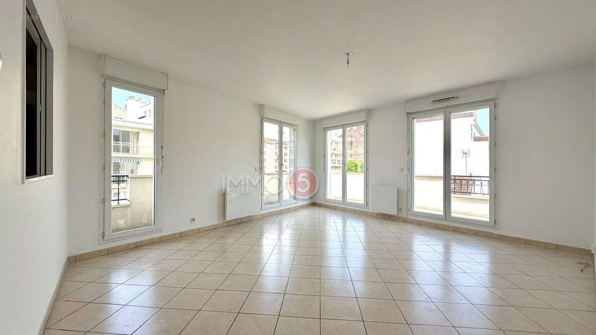 Appartement à VILLEMOMBLE