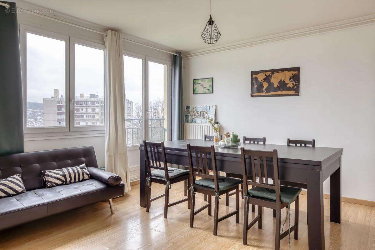 Appartement à DARNETAL