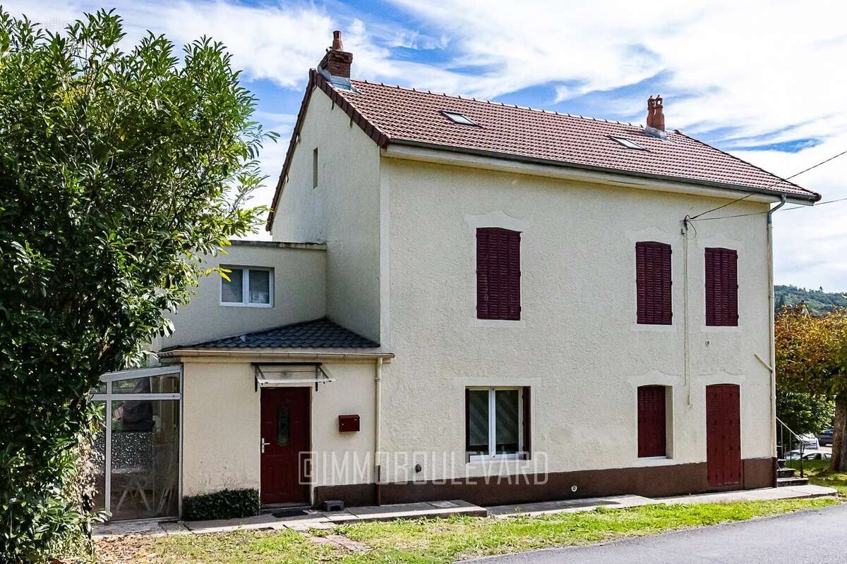 Maison à CHATEAUNEUF-LES-BAINS