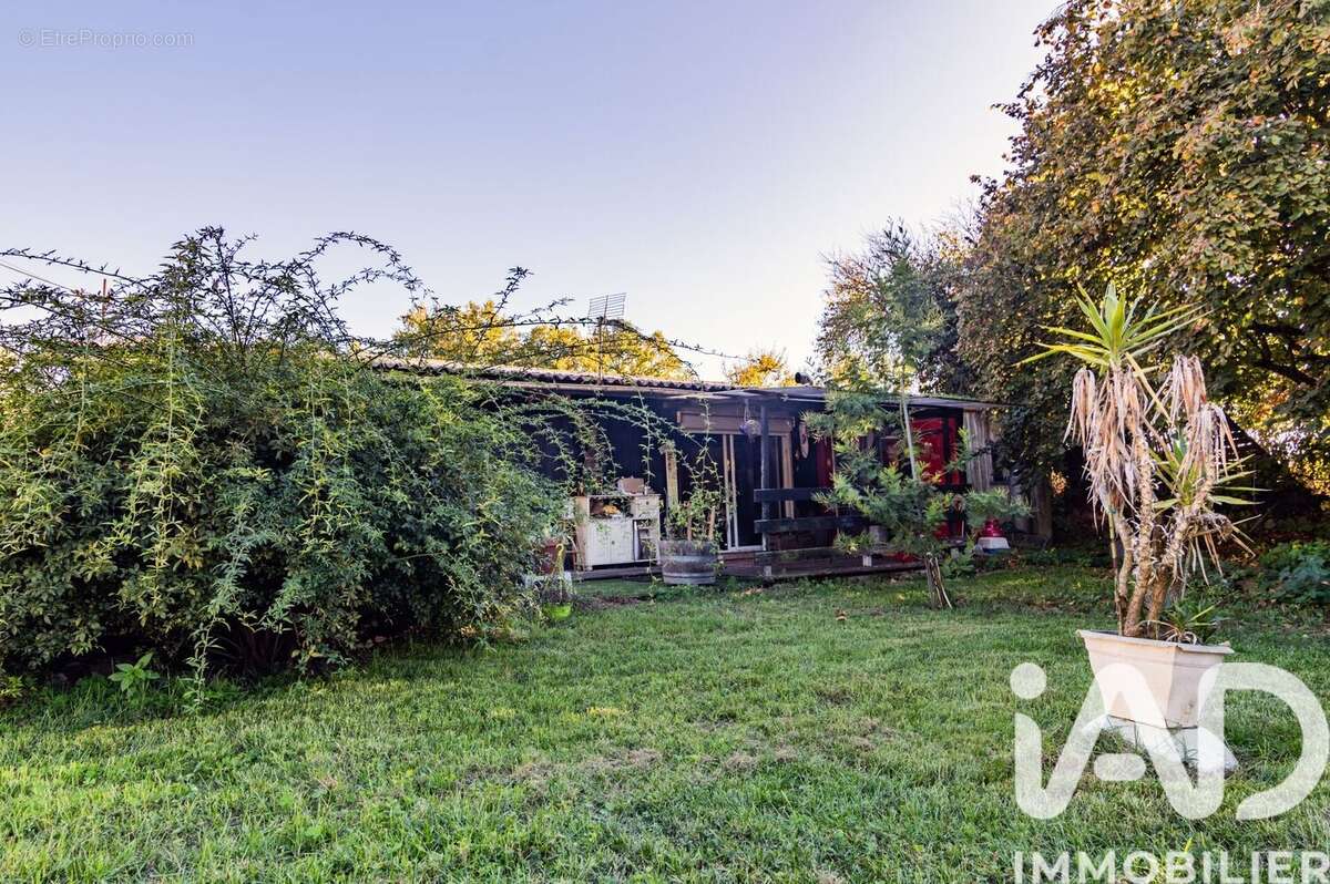 Photo 7 - Maison à LUSSAC