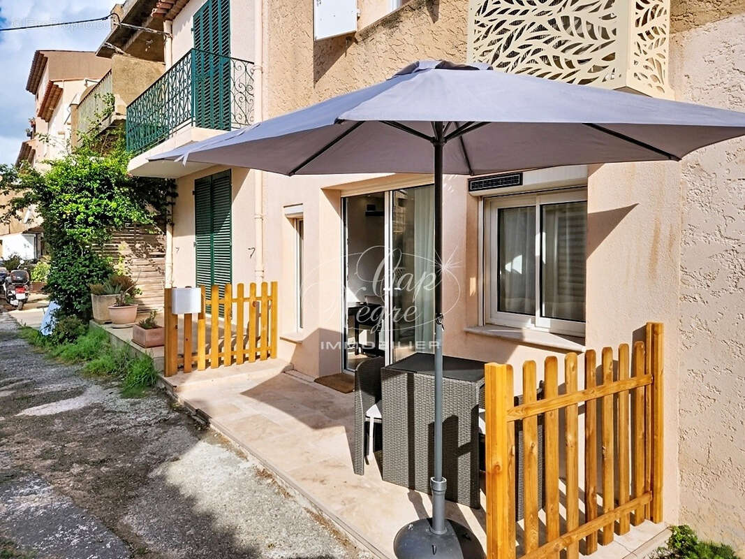 Studio a 750m de la mer avec parking à vendre à grimaud - golfe de saint tropez - photo 5