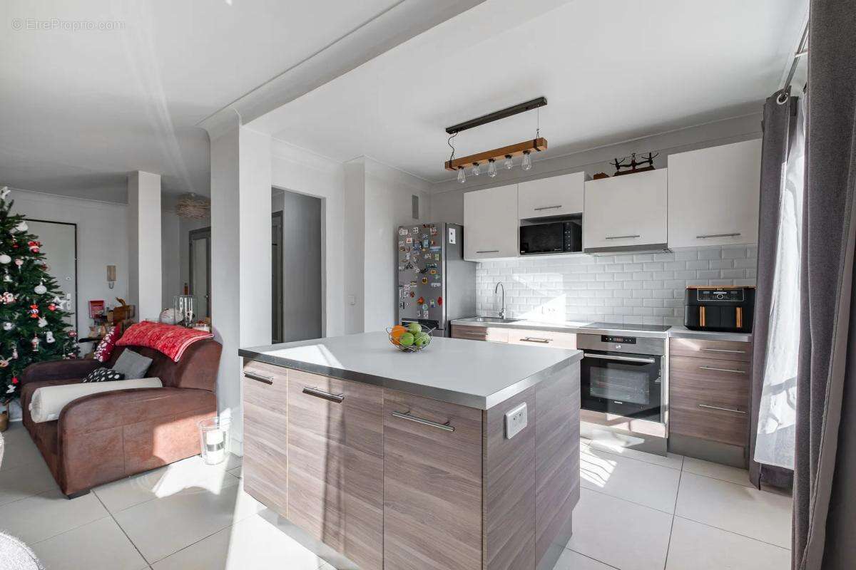 Appartement à COGOLIN