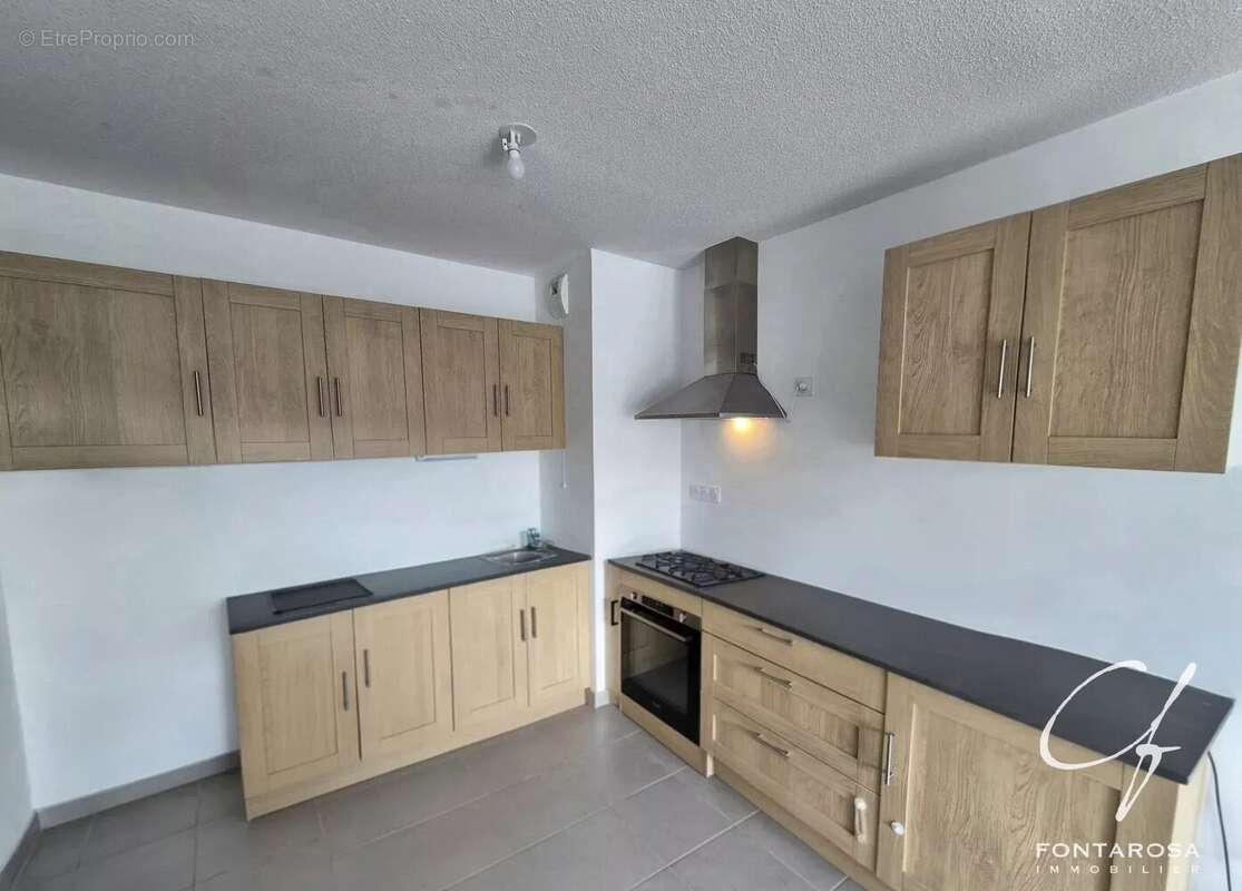 Appartement à LE MUY