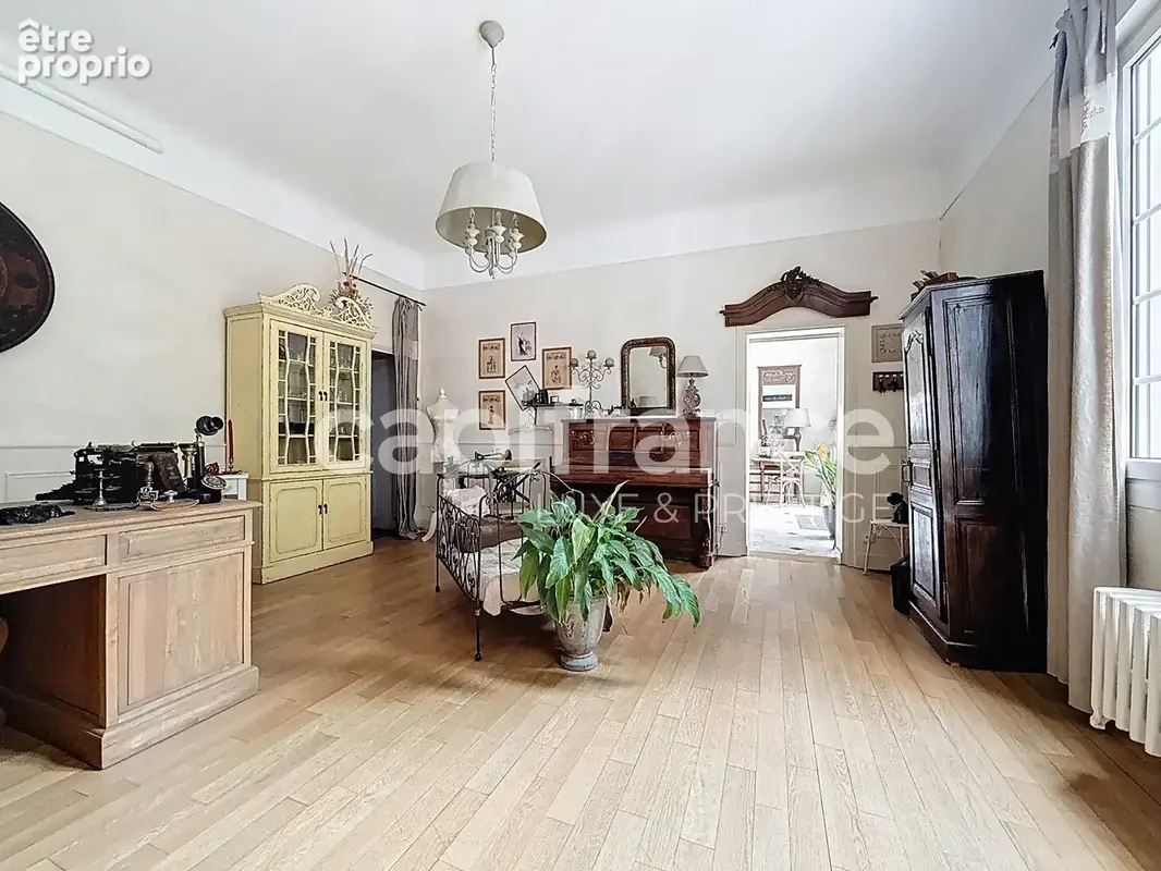 Maison d'exception, au coeur de Langeais 420 m², 8 chambres - photo 6