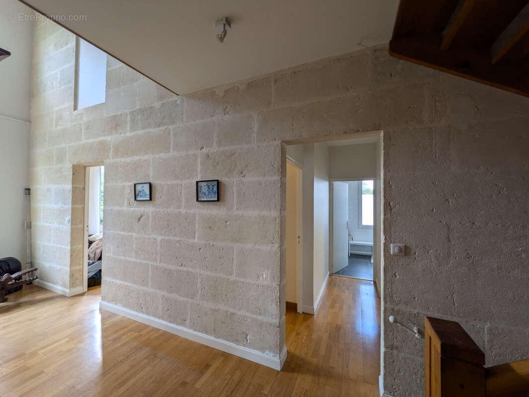 Maison à SAINTES