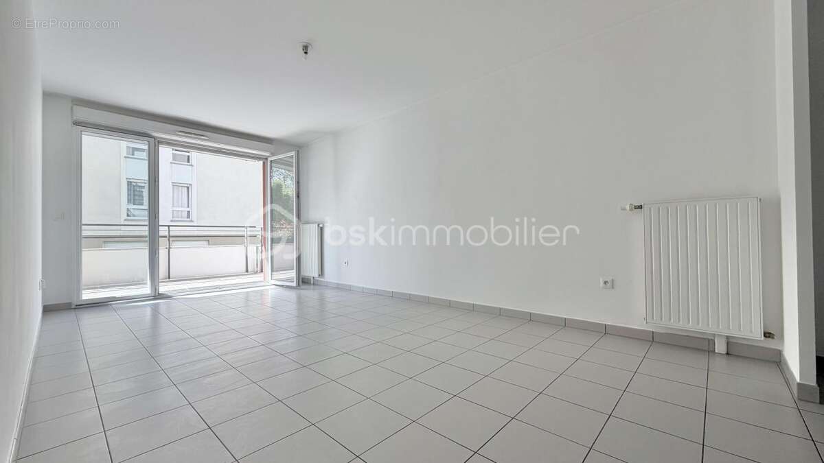 Appartement à SAINT-BRICE-SOUS-FORET