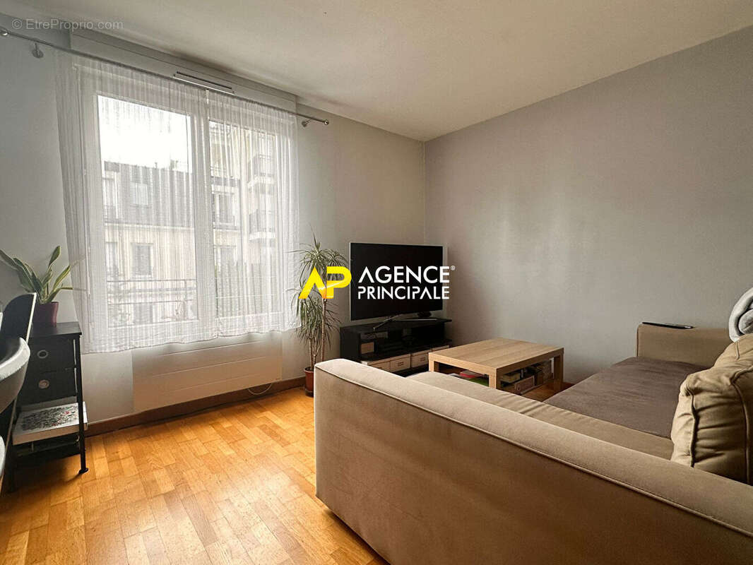 Appartement à SARTROUVILLE