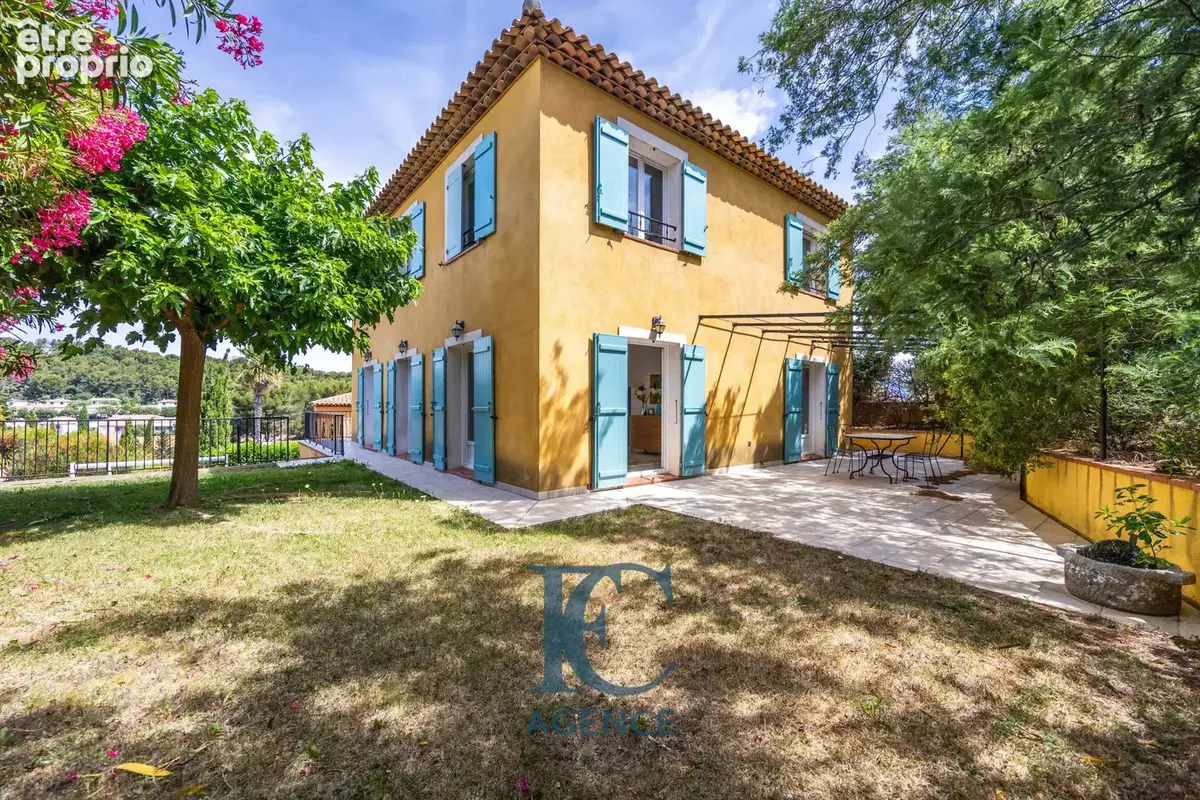 Maison de 167 m2 vue dégagée - photo 8