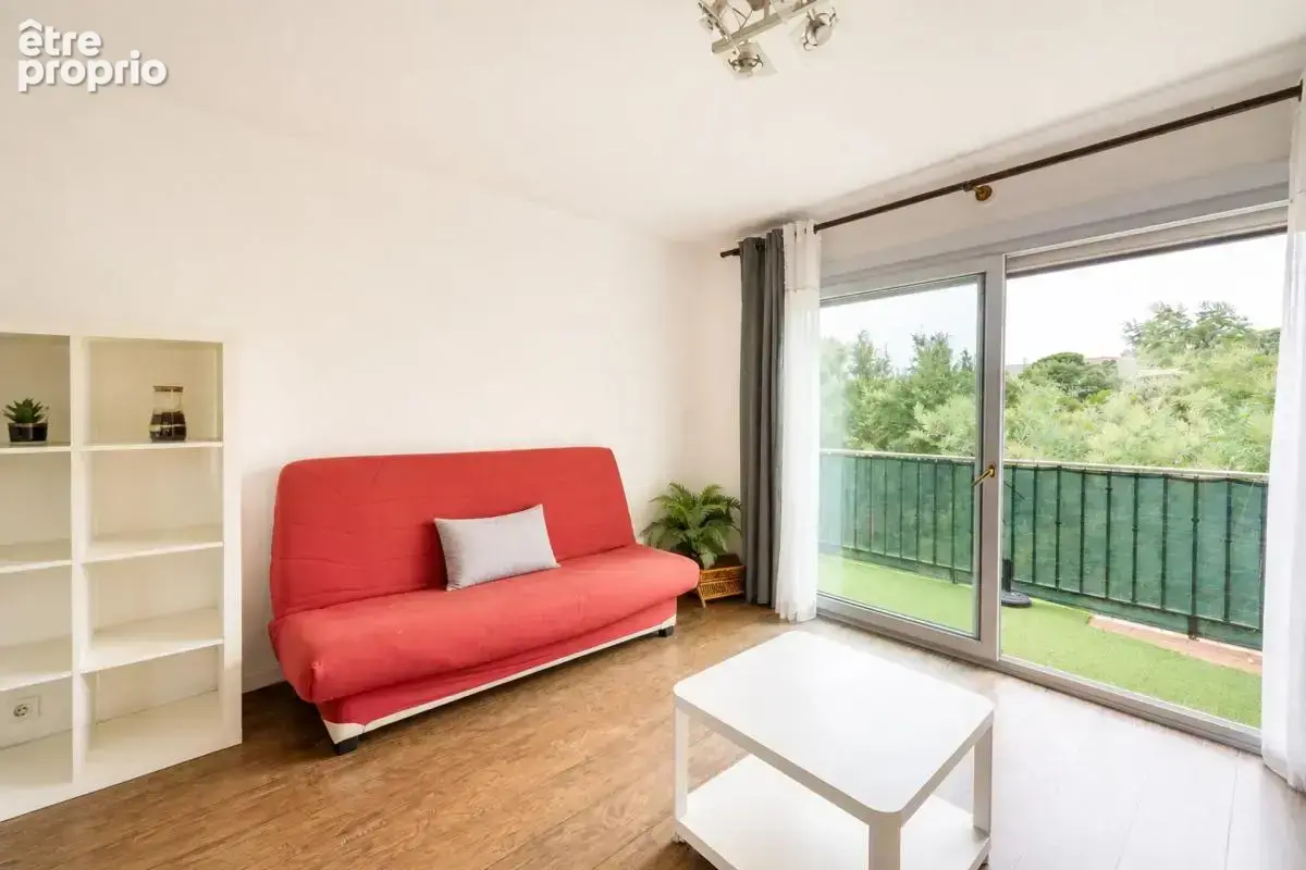 Cavalaire-sur-Mer - Appartement T2 42m2 avec balcon et parking - photo 6