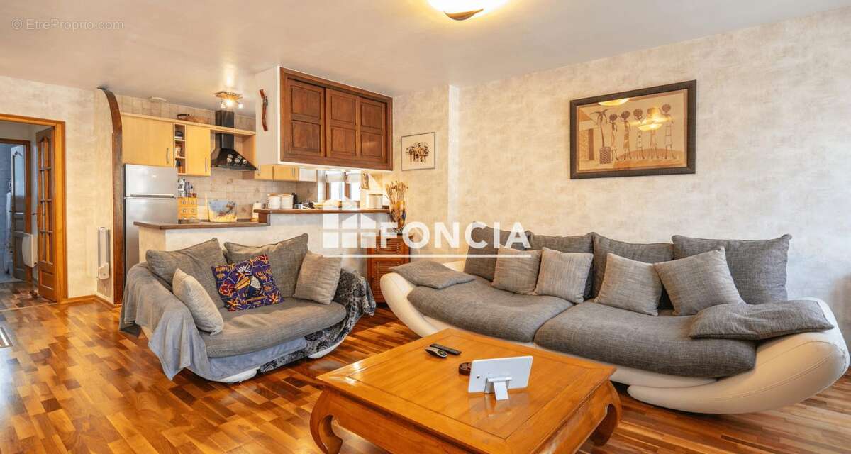 Appartement à VIZILLE