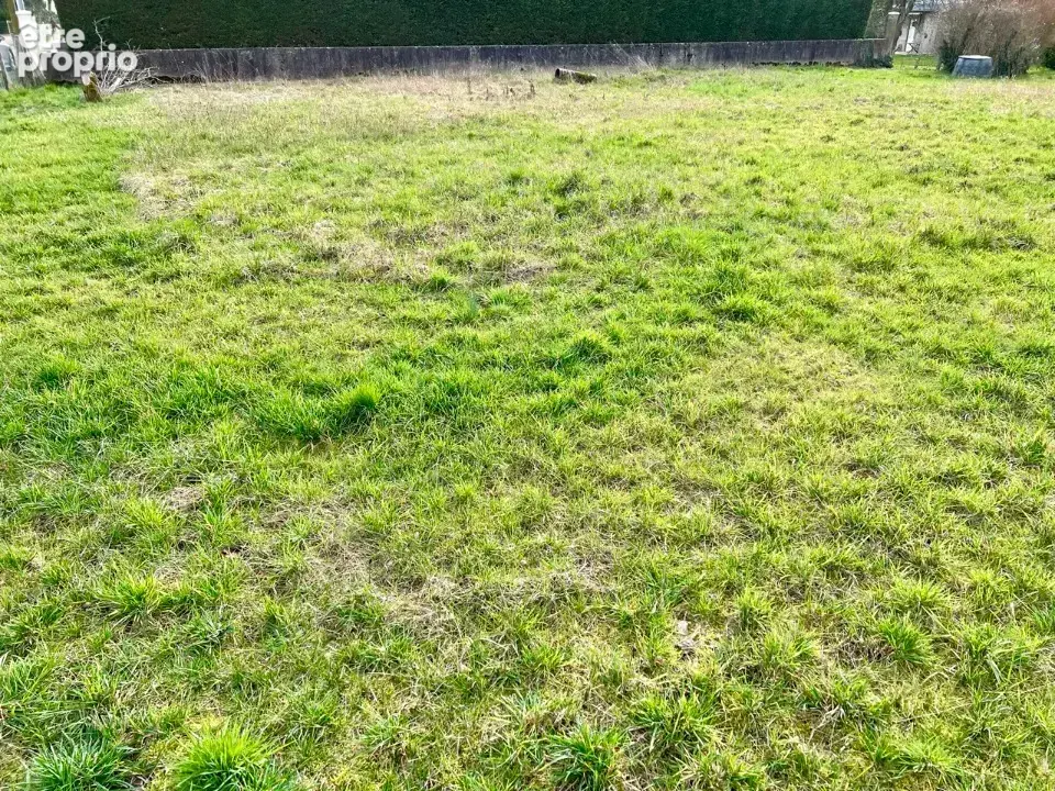 Photo Terrain à Pressiat au prix de 69 300€