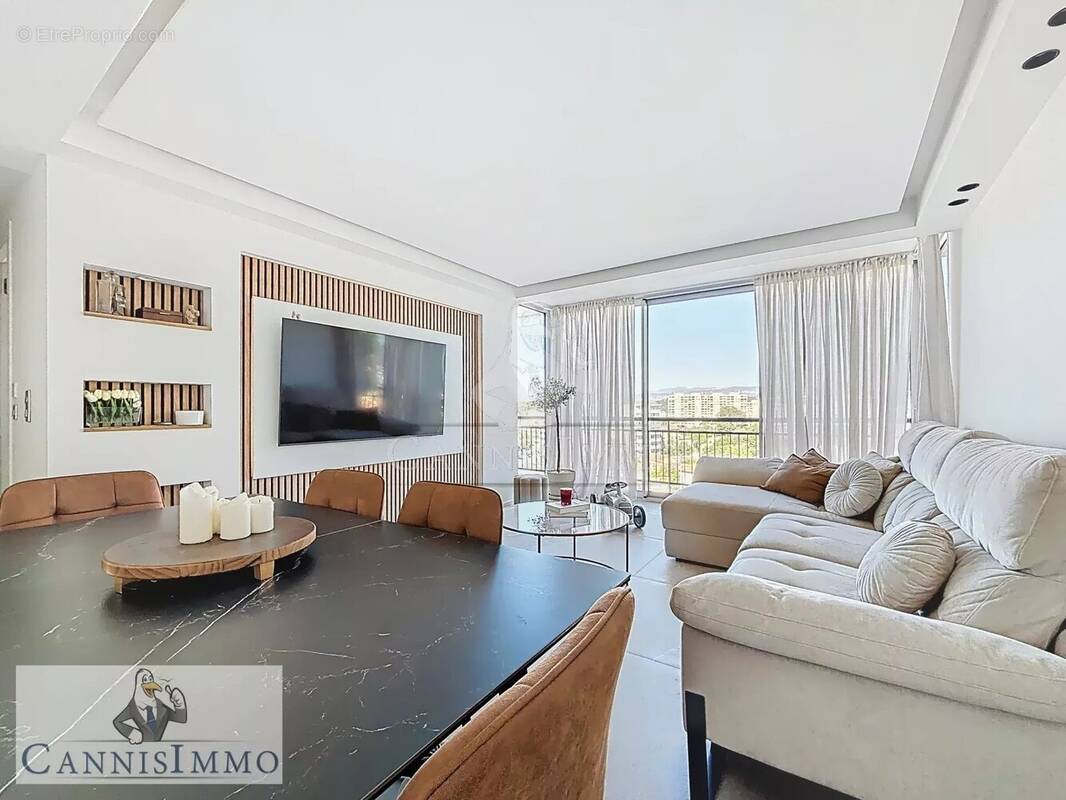Appartement à LE CANNET