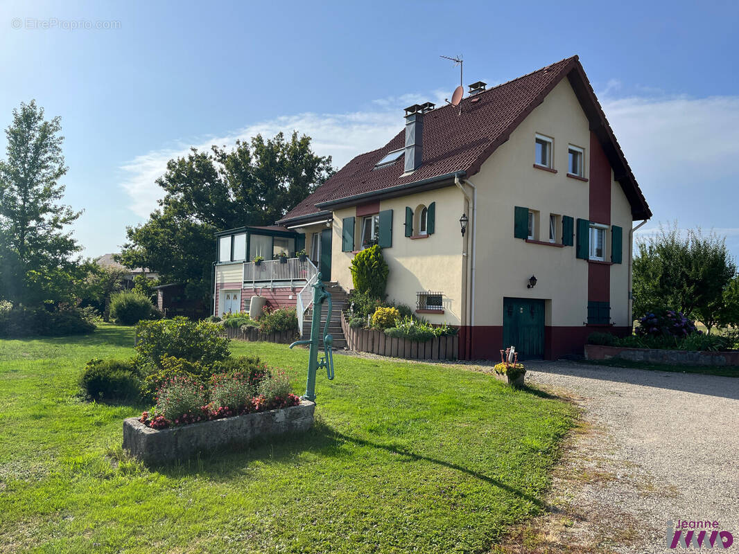 Maison à ANGEOT