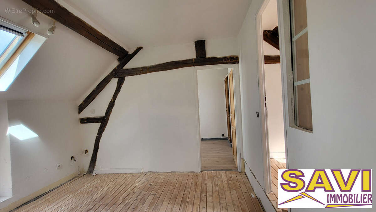 Maison à FERRIERES-EN-GATINAIS