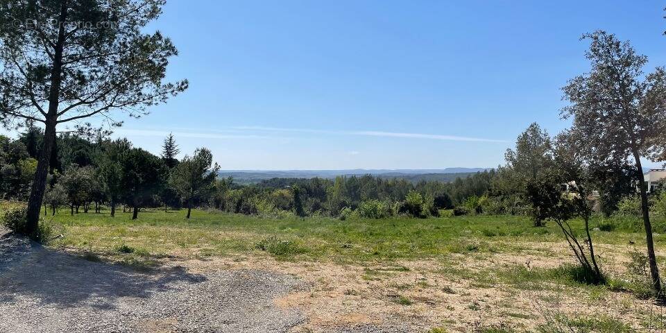 Photo Terrain à Montpezat au prix de 94 900€