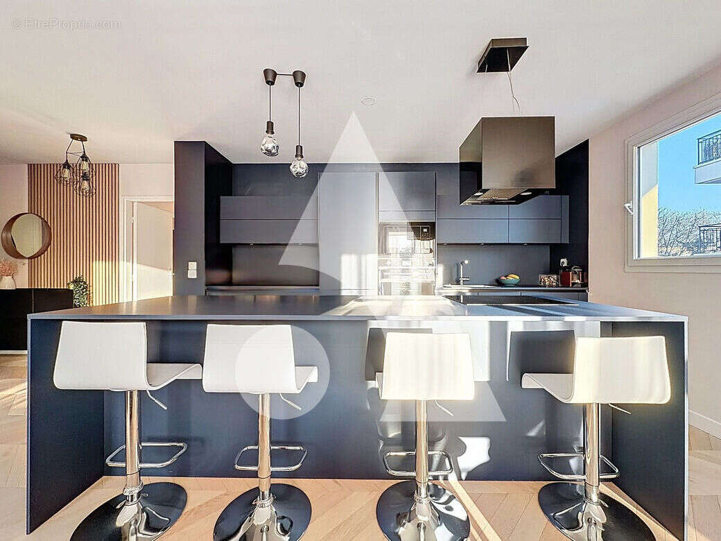 Appartement à RUEIL-MALMAISON