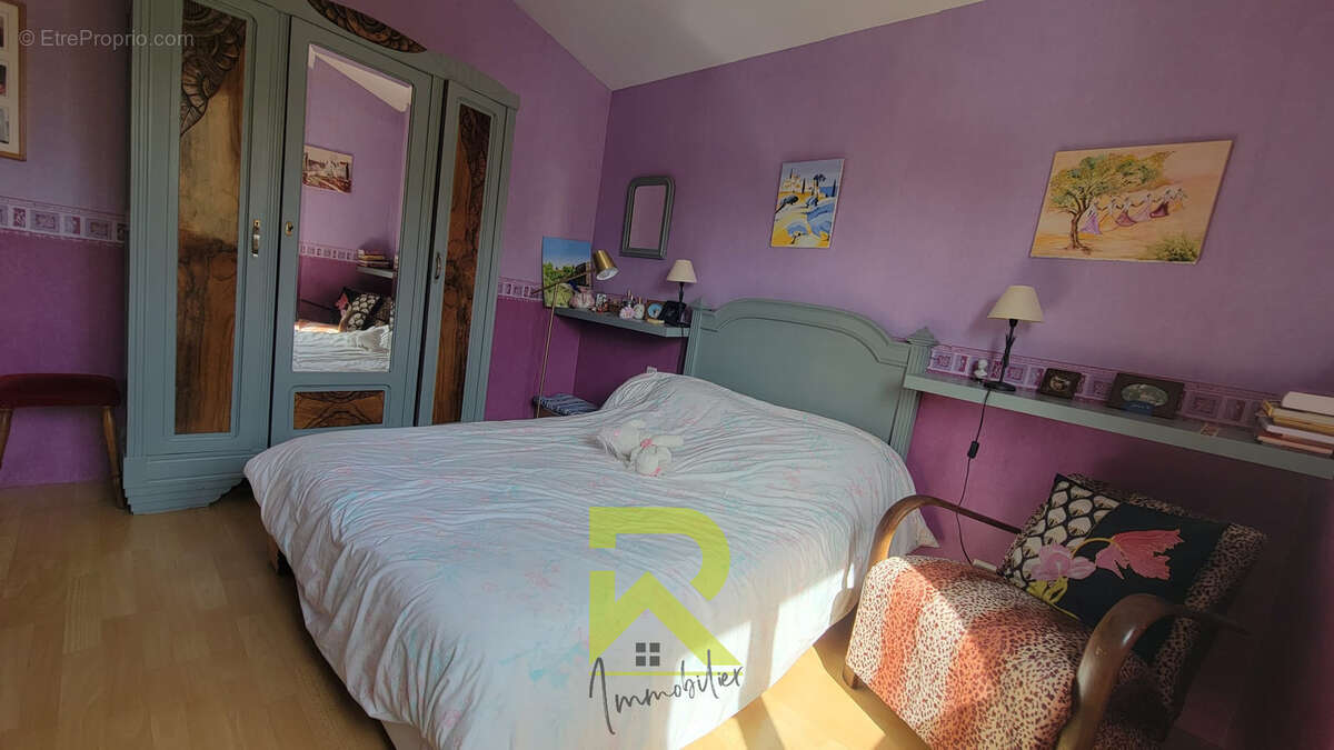 Maison à PEYREFITTE-SUR-L'HERS