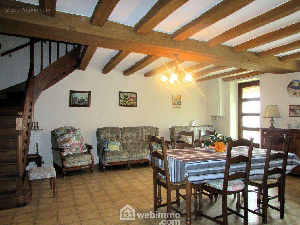 Maison 160 m² à Razines  - photo 13