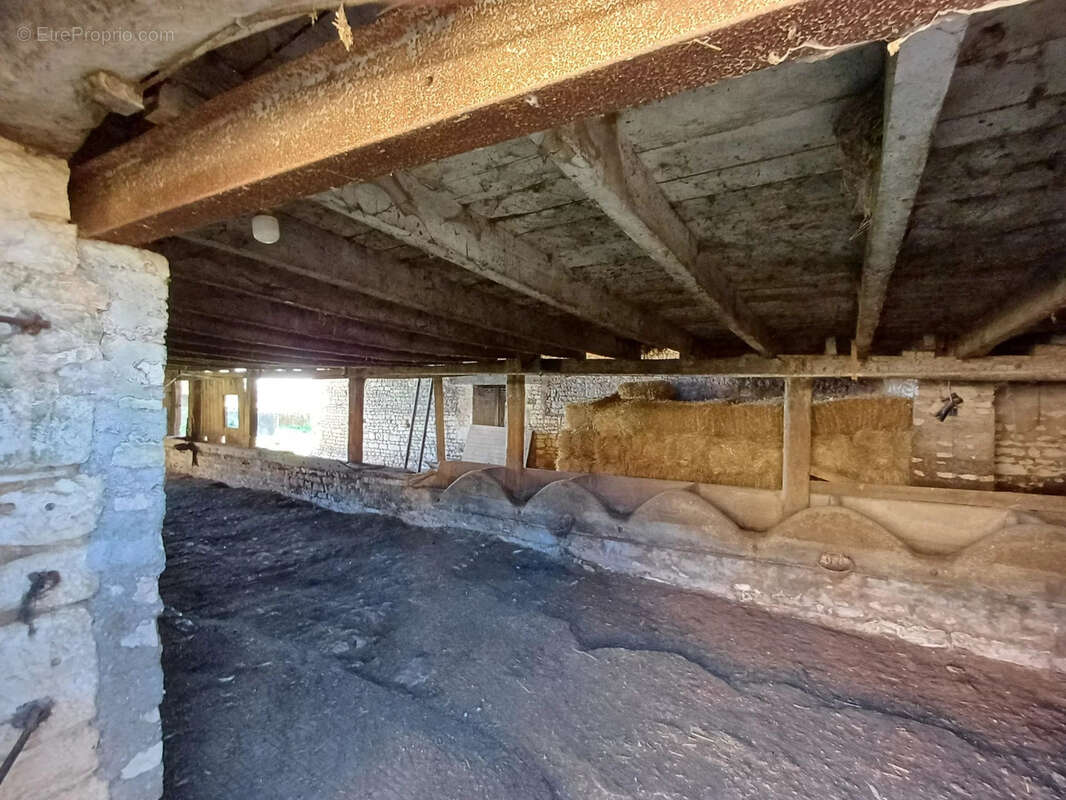 Maison à LA FAYE