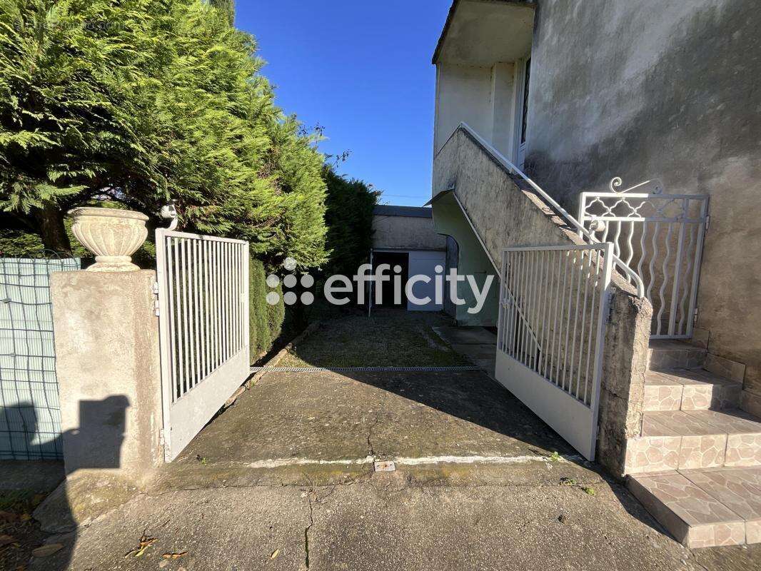 Maison à SAINT-PRIEST